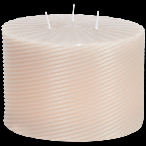 Lumânare Groasă cu Nervuri și 3 Fitiluri - Oferta Specială!