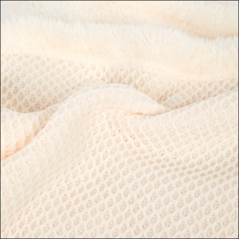 Pătură Pufoasă Chenille - Confort și Eleganță în Stil Românesc