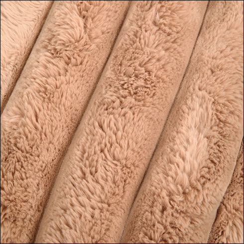 Pătură Luxoasă din Blană Artificială - Confort și Eleganță în Locuința Ta