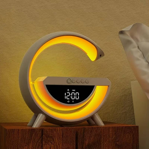 Lampa Smart LED RGB si Incarcator Wireless 15W, Lumini Ambientale, Sincronizare muzicala, Difuzor 5W, Muzica Bluetooth, USB, FM Radio, MicroSD, AUX, Afisaj Ceas Digital, Alarma, Alb