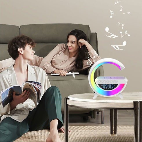 Lampa Smart LED RGB si Incarcator Wireless 15W, Lumini Ambientale, Sincronizare muzicala, Difuzor 5W, Muzica Bluetooth, USB, FM Radio, MicroSD, AUX, Afisaj Ceas Digital, Alarma, Alb