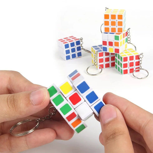 Breloc cub Rubik functional Family Games 3,5 x 3,5 cm